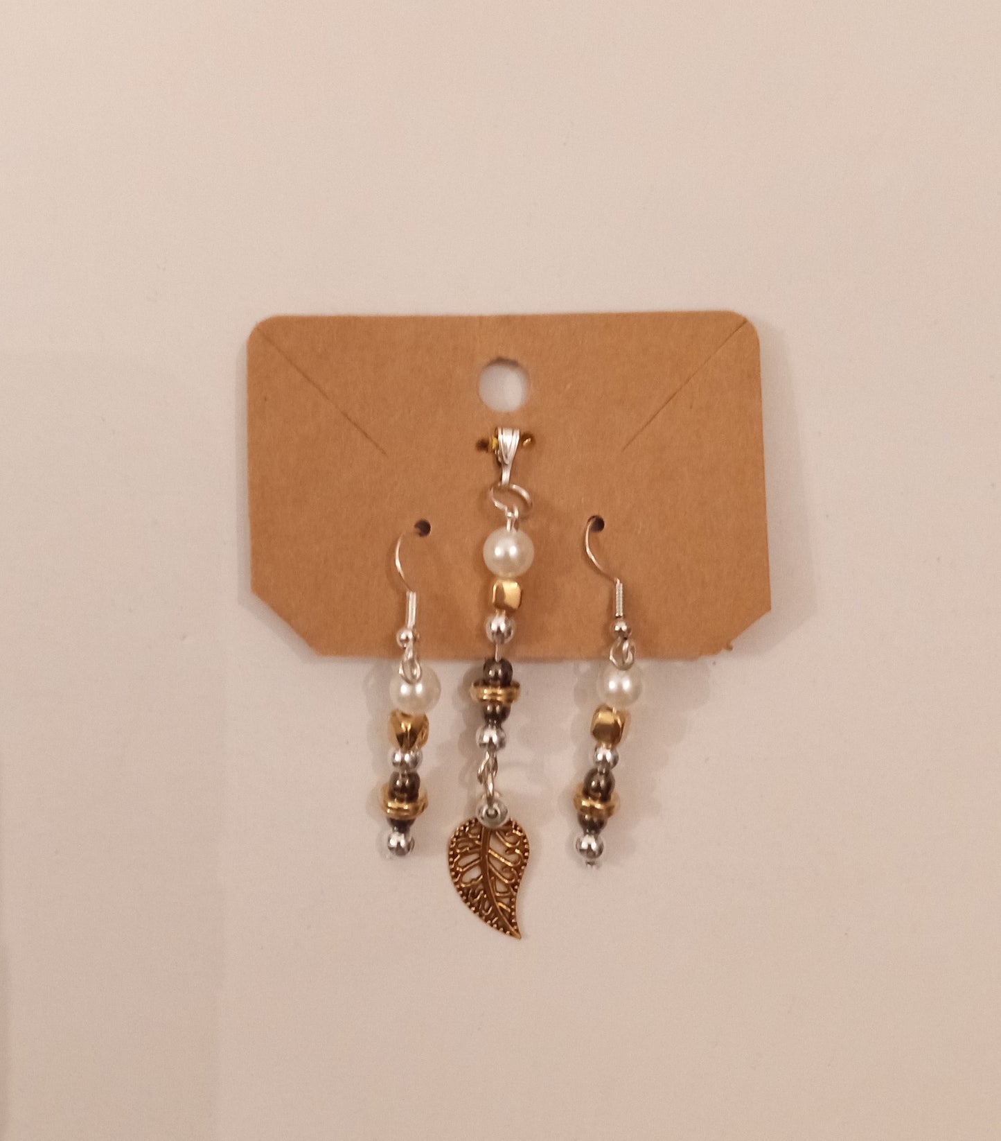 Bead/Assorted Leaf Charm Jewelry Set